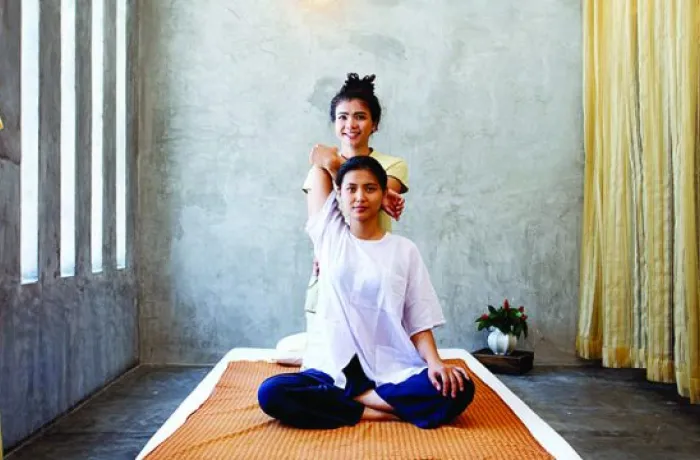 De-Stressing Head & Shoulder Massage