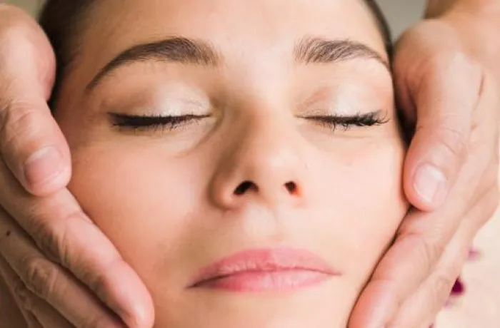 Hydrating Rose Facial